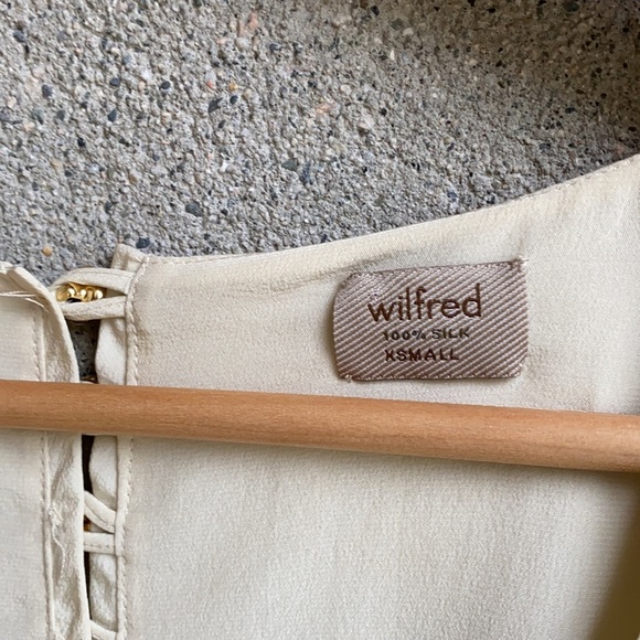 🆕 Aritzia Wilfred silk balloon sleeve cream blouse - Picture 4 of 9